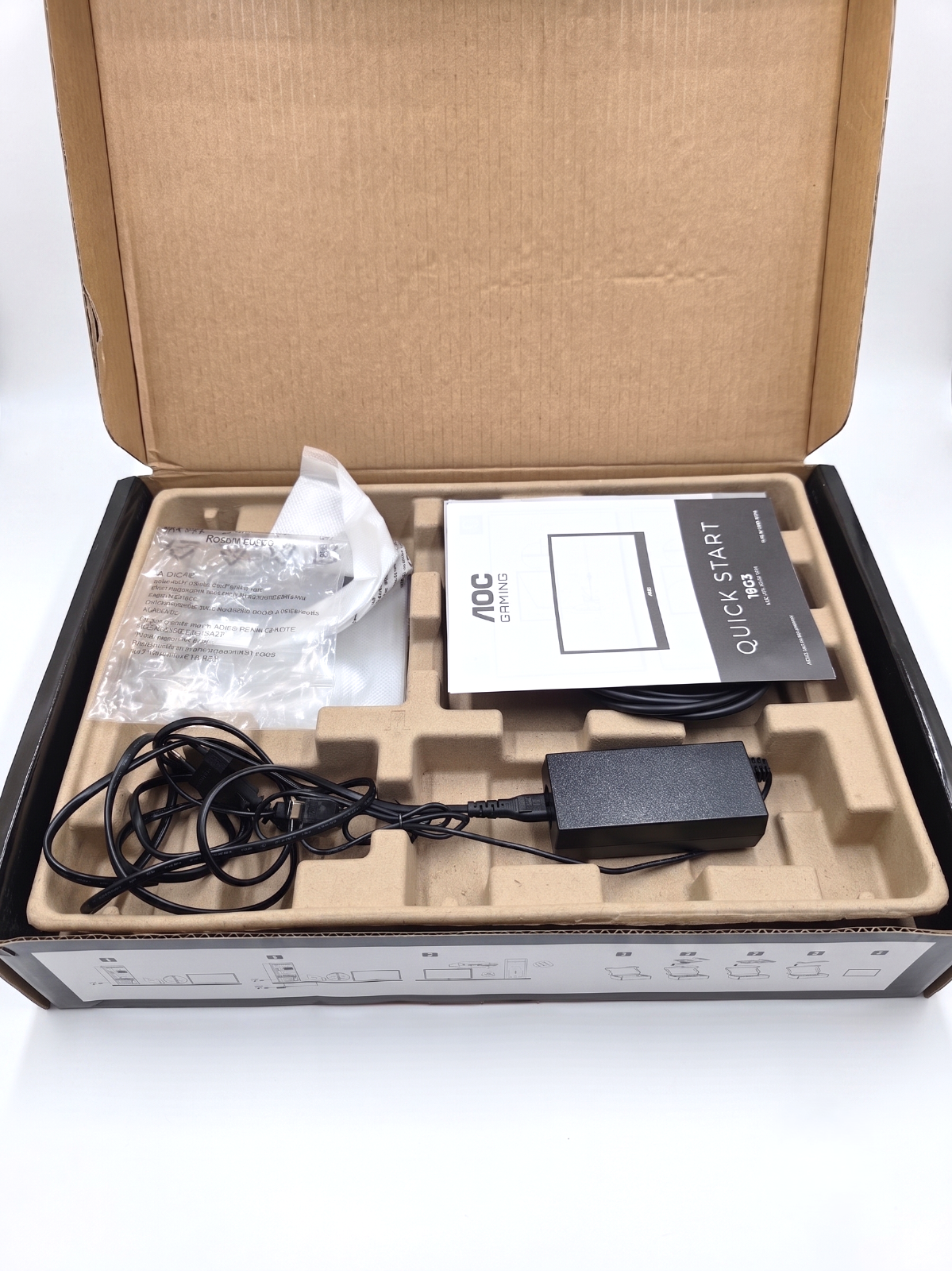 AOC 16G3 15.6 Inch Portable Gaming Monitor 144Hz IPS FHD USB-C Micro HDMI 1080p