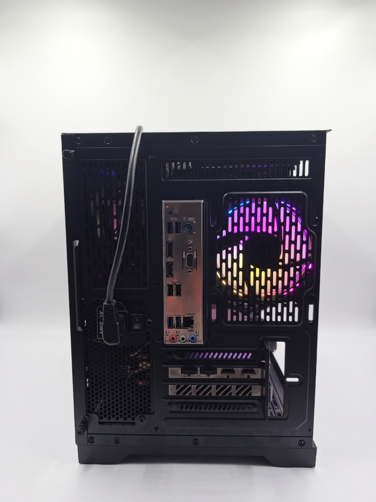 Gaming PC AMD Ryzen 7 5700X RX 7600 XT 16GB 32GB DDR4 2TB NVMe AIO RGB Win 11