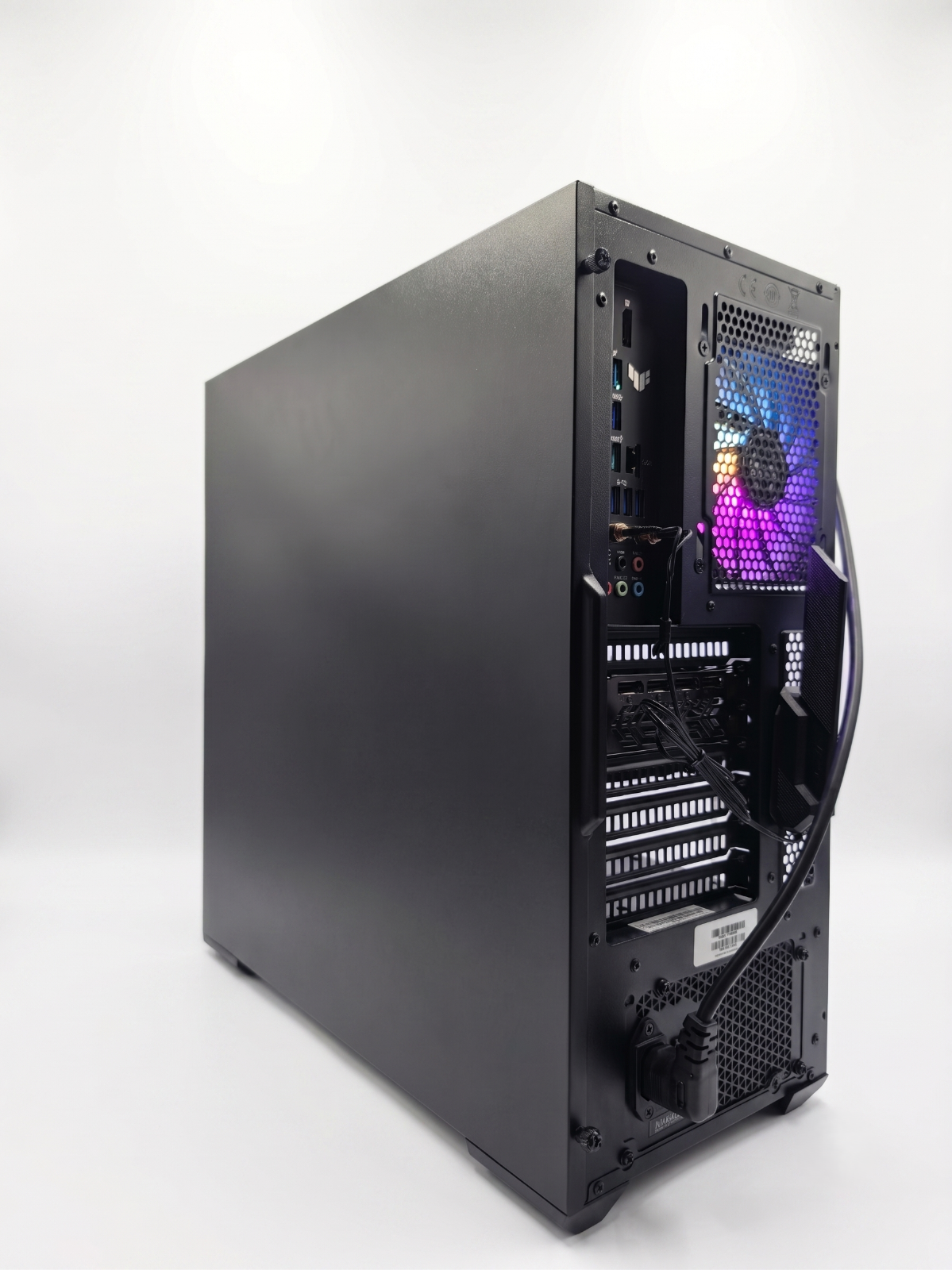 Gaming PC AMD Ryzen 7 7800X3D RX 7900 XTX 24GB 32GB DDR5 2TB NVMe WiFi Win 11