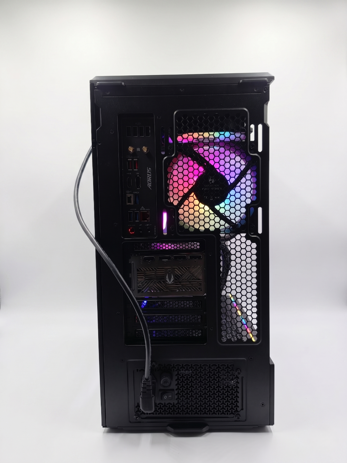 Gaming PC Intel i9-14900KF RTX 5080 16GB 32GB DDR5 2TB NVMe Windows 11 Warranty