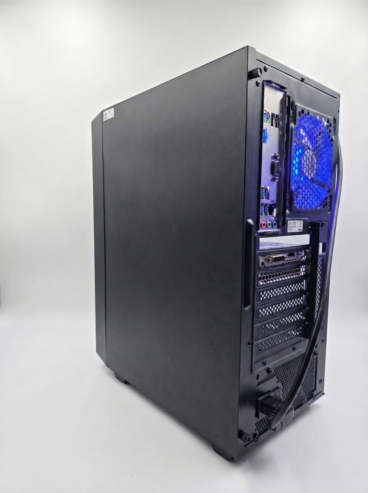 Gaming PC Ryzen 5 5600G GTX 1660 SUPER 16GB DDR4 1TB SSD Win11