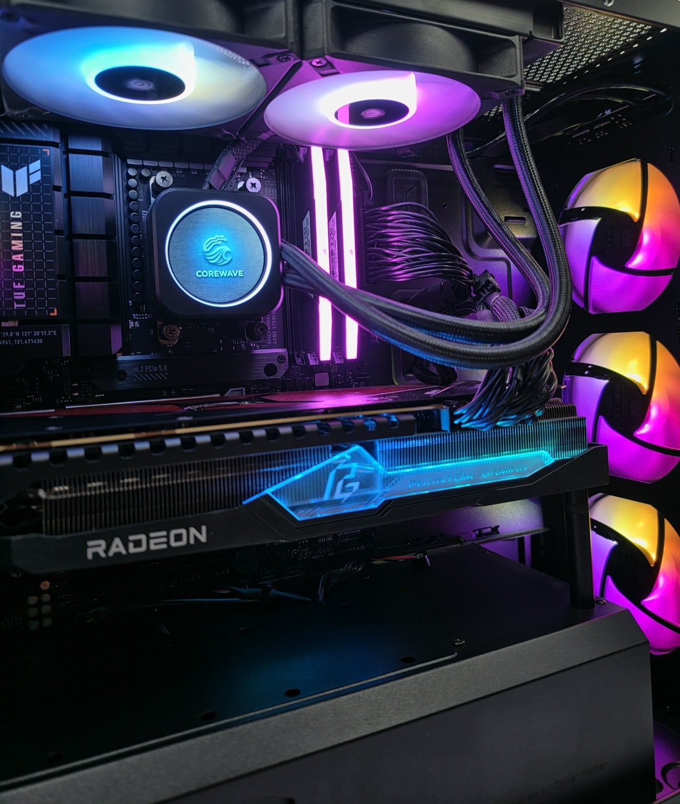 Gaming PC AMD Ryzen 7 7800X3D RX 7900 XTX 24GB 32GB DDR5 2TB NVMe WiFi Win 11
